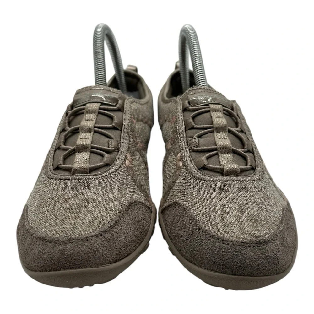 Skechers Relaxed Fit Memory Foam Slip On Shoes Womens 6.5 Taupe Slip On Sneakers